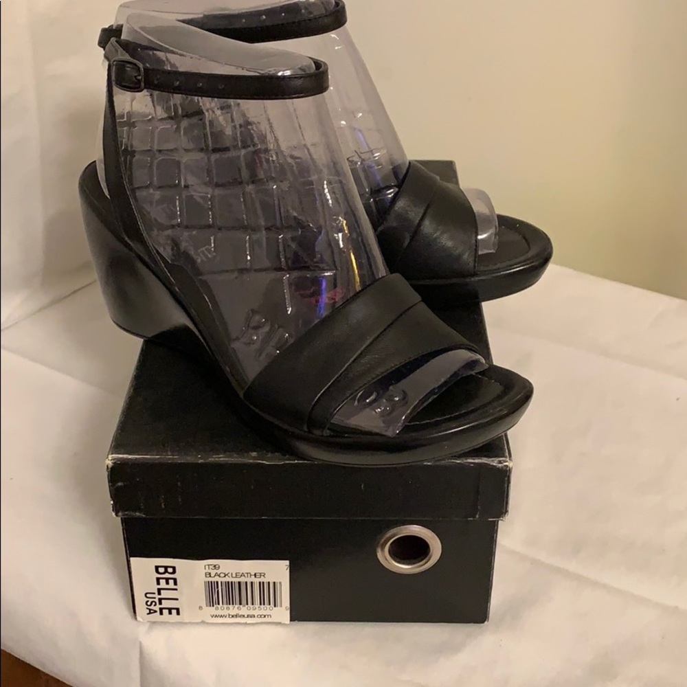 Black leather Sandles